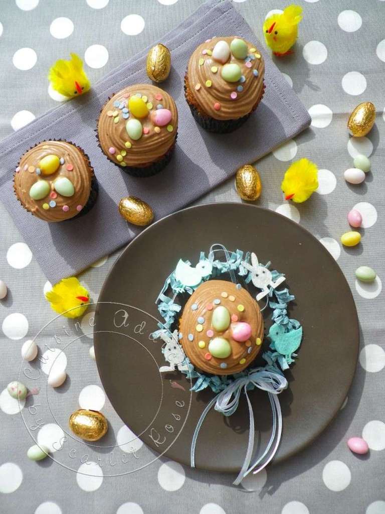 A Pâques on cache les oeufs dans des cupcakes! Cupcakes de Pâques Vanille, Chocolat & Praliné