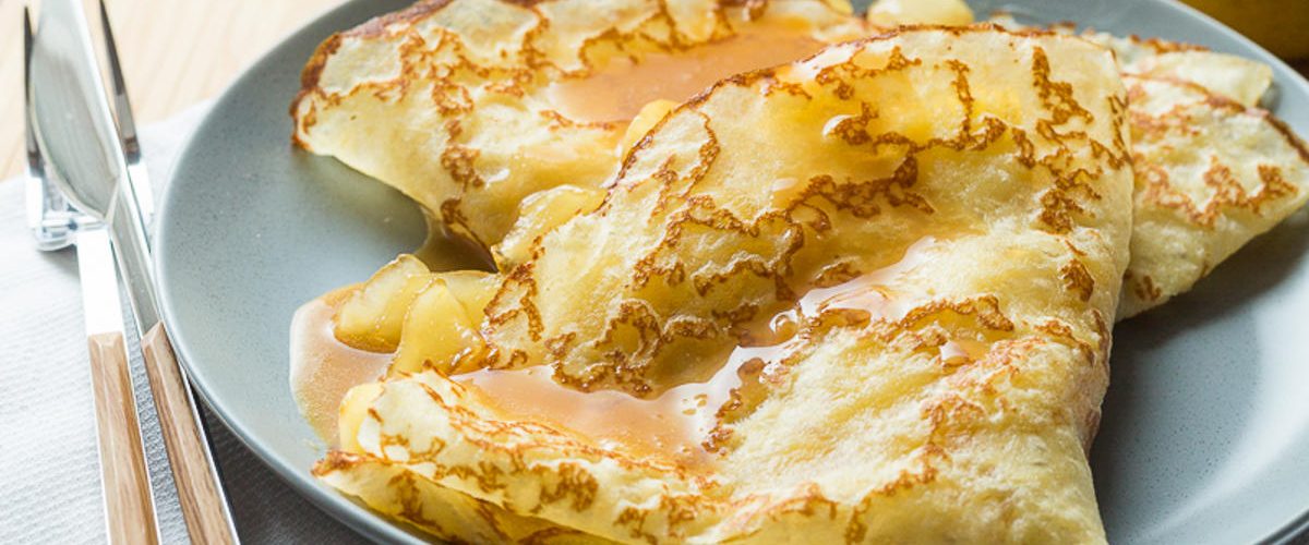 Crepes Aux Pommes Et Caramel Beurre Sale Recette Pour La Chandeleur