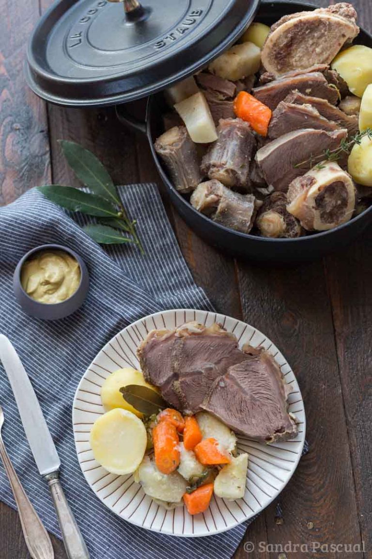 Pot au feu traditionnel - Recette française