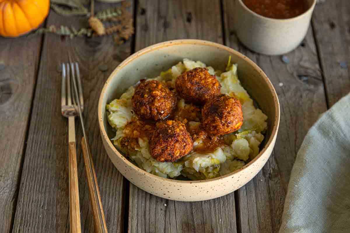 Recette de Boulettes de haricots rouges & Stoemp aux poireaux