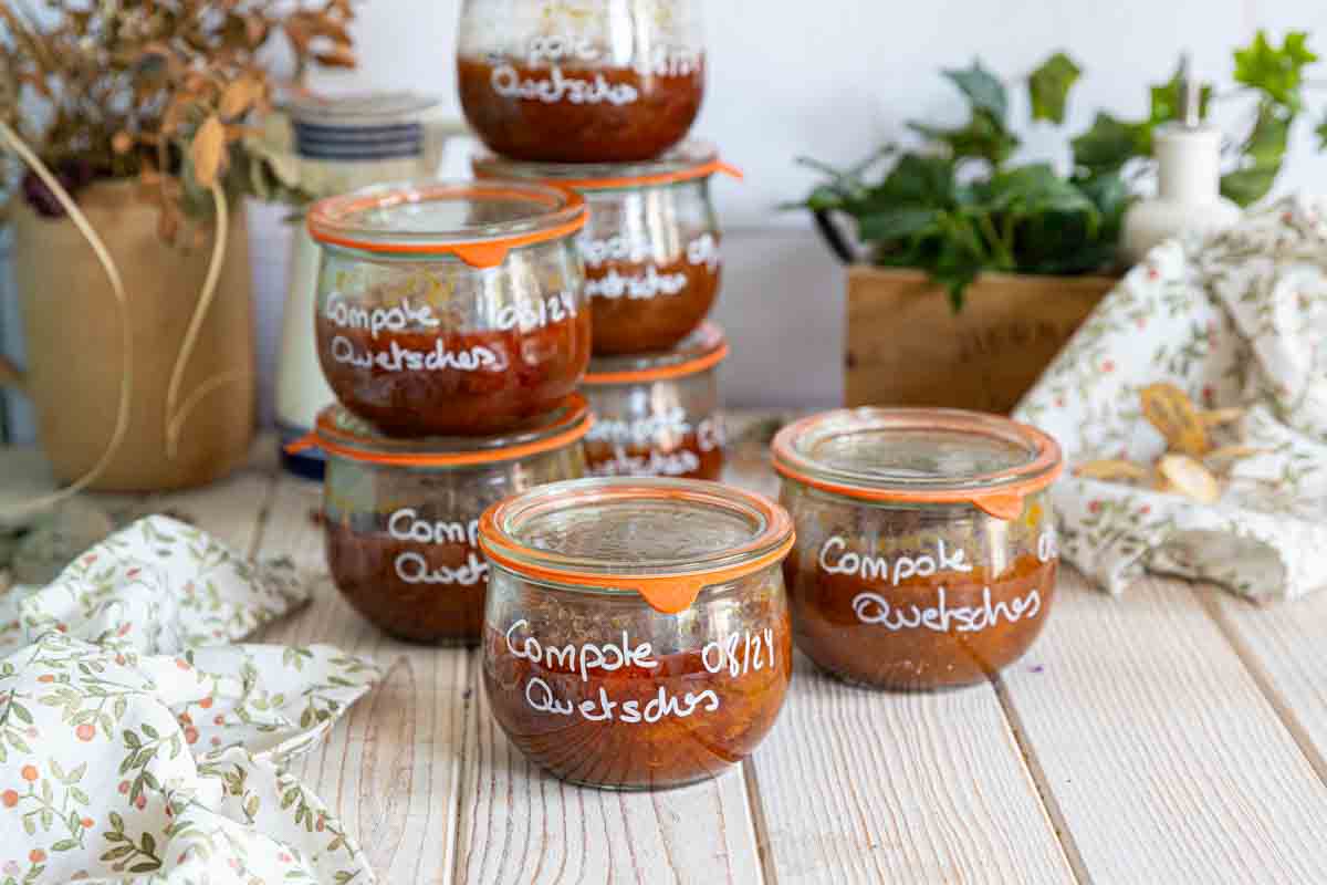 Recette de compote de quetsches en bocaux