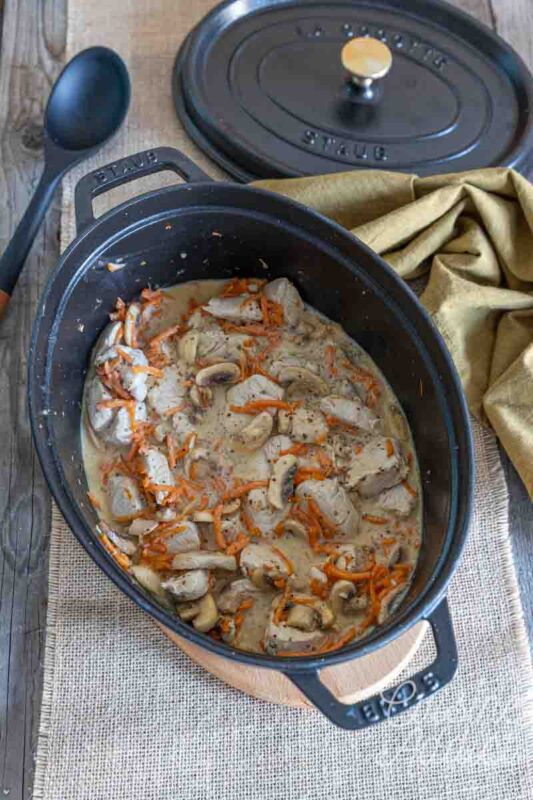 Sauté de dinde à la crème, moutarde et estragon